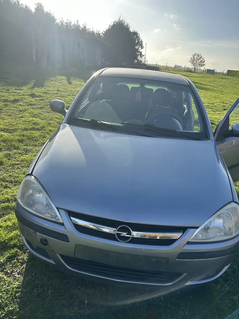 Opel Corsa 1.4i - 1