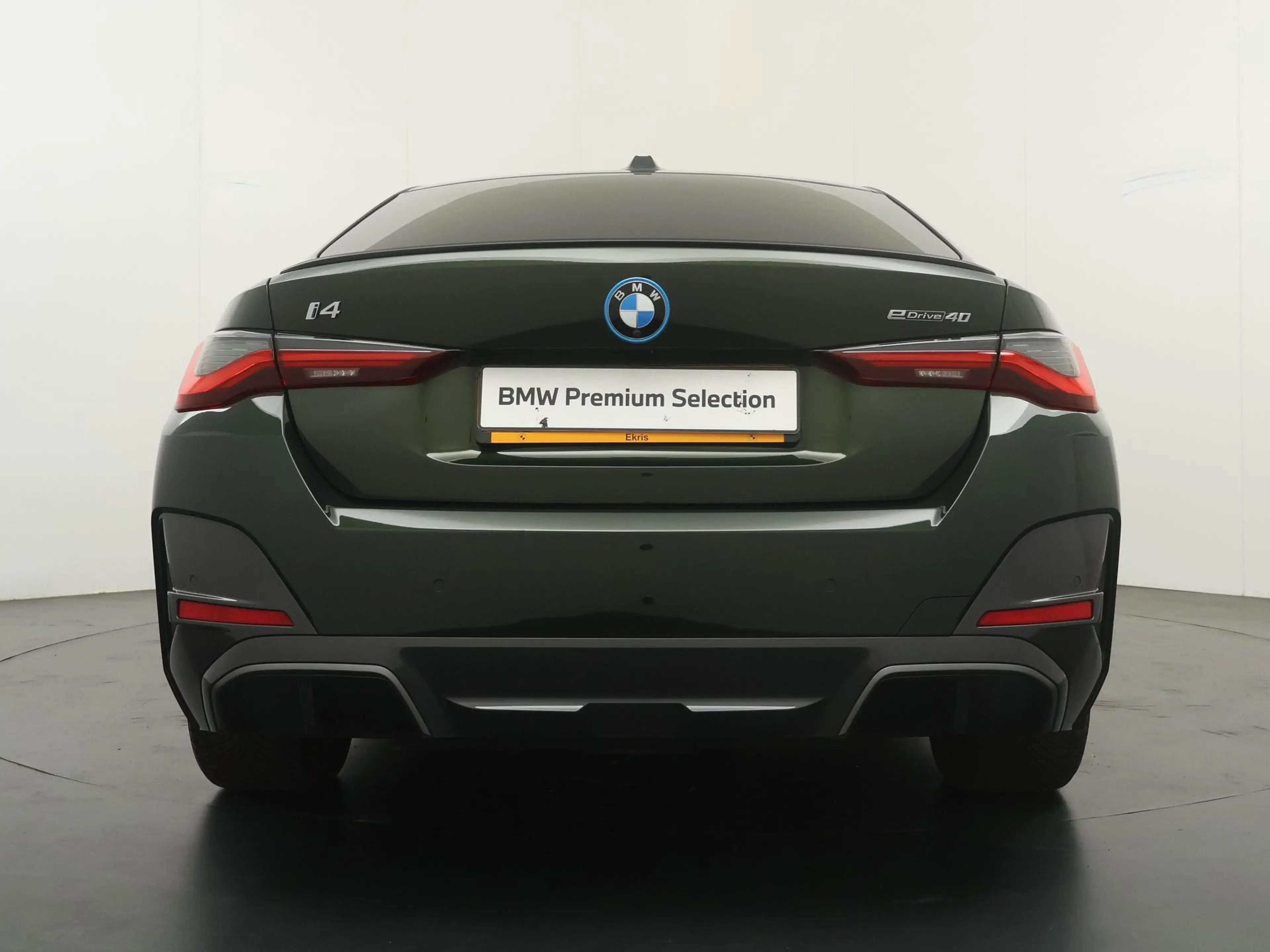 BMW i4 eDrive40 84 kWh M Sportpakket | Adaptive cruise co — photo 10