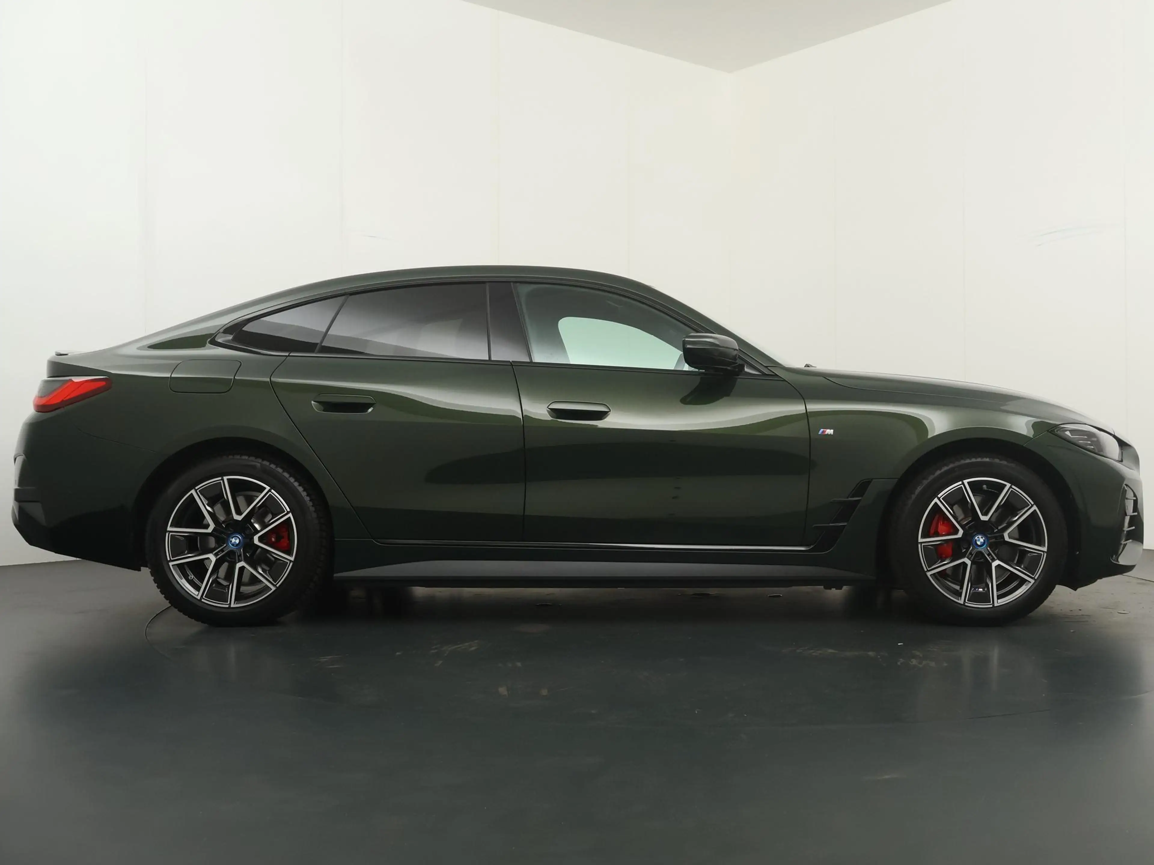BMW i4 eDrive40 84 kWh M Sportpakket | Adaptive cruise co — photo 8