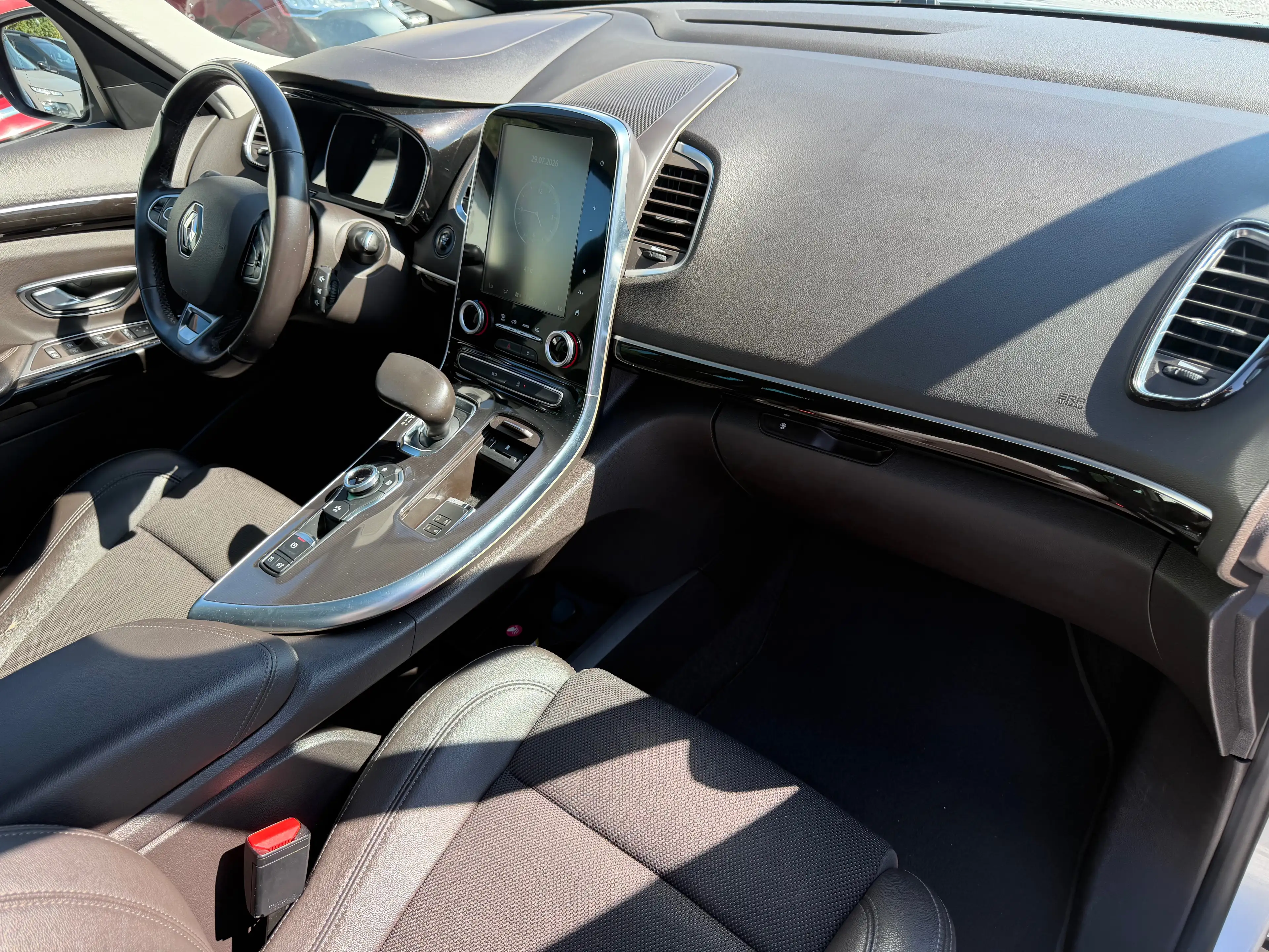 Renault Espace 1.6 dCi Automatique - 7 PLACES - Toit Pano — photo 8
