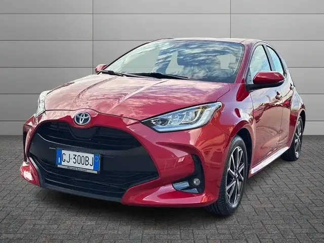 Toyota Yaris Hybrid Trend MY22