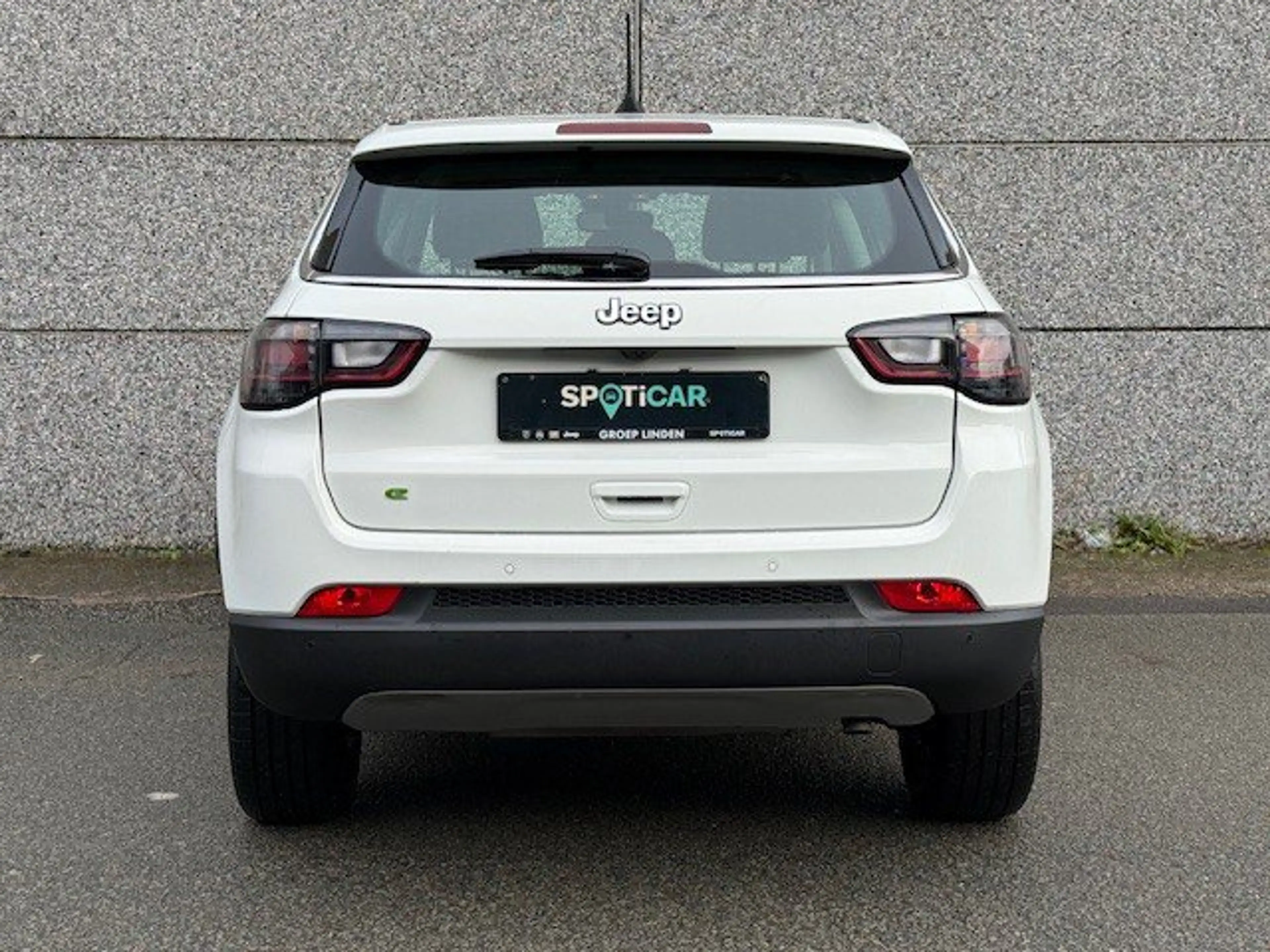 Jeep Compass *CAR PLAY*CAMERA* 1.5 Benz/Hybride 130 pk Summit — photo 5