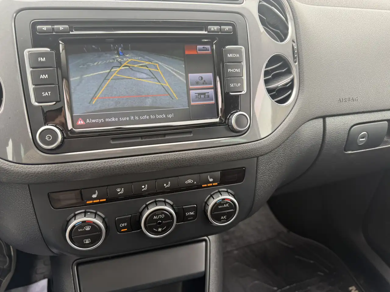 Volkswagen Tiguan снимка Volkswagen Tiguan