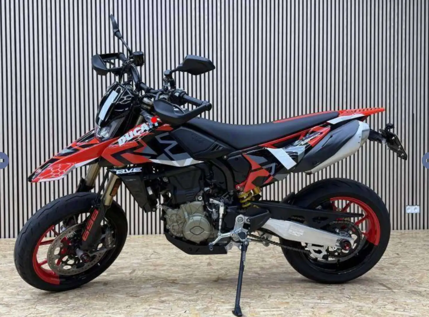 Ducati HYPERMOTARD 698 RVE Rouge - 1