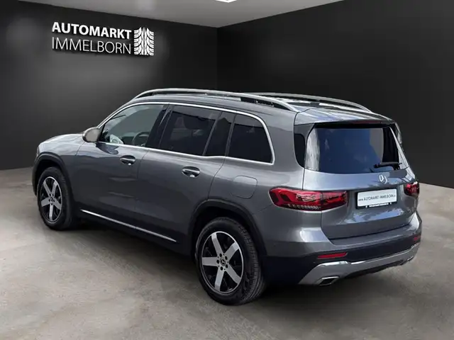 Mercedes-Benz GLB view 6
