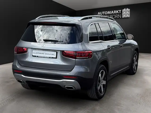 Mercedes-Benz GLB view 7