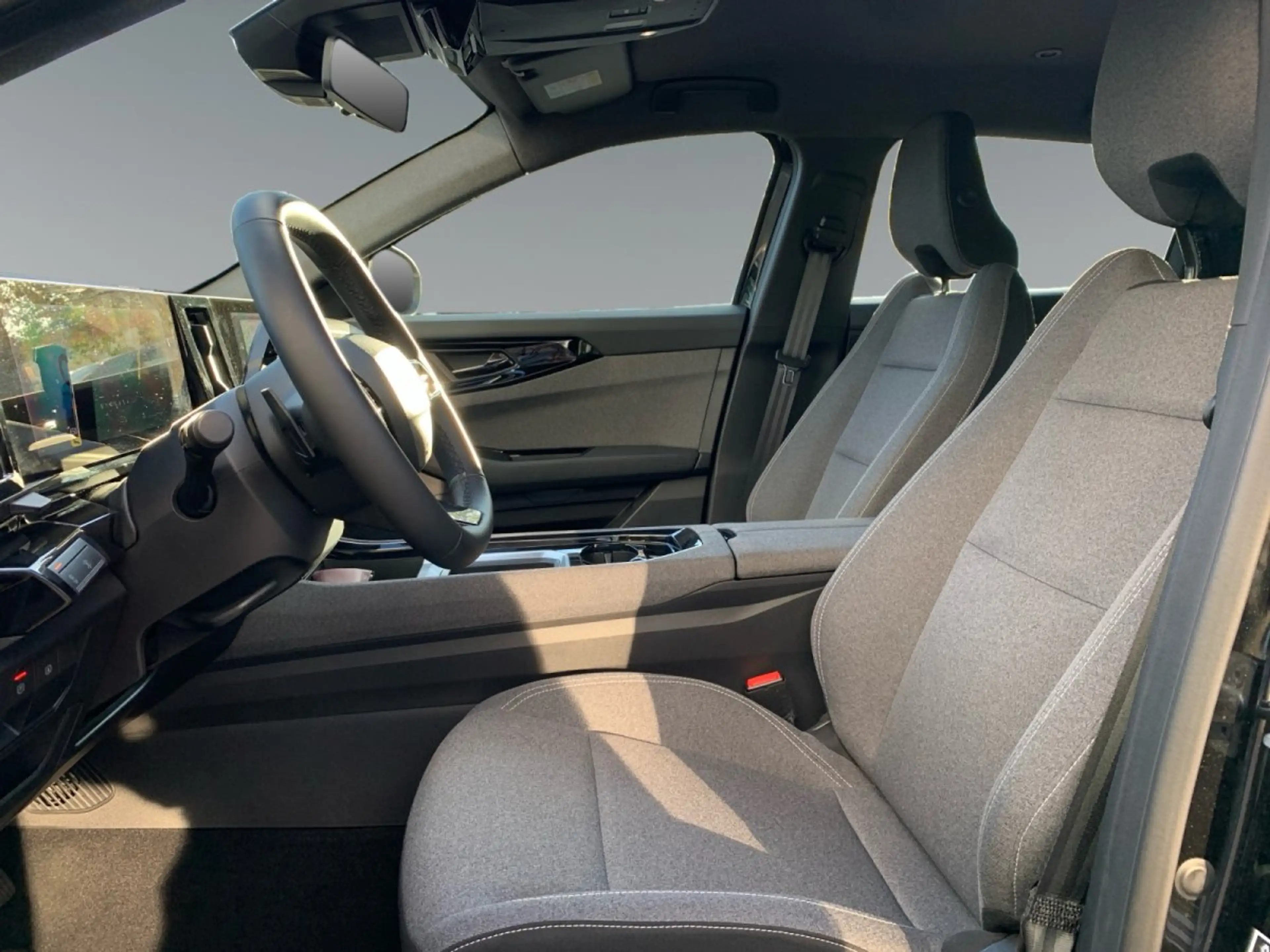 Renault Austral 1.3 TCe 160 Mild-Hybrid EU6e Evolution AUTOMATIK A — photo 9
