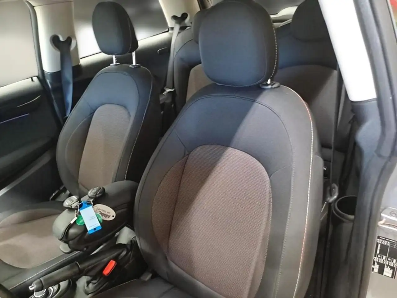MINI Cooper CLASSIC 3 PORTE BERLINA, миниатюра 9