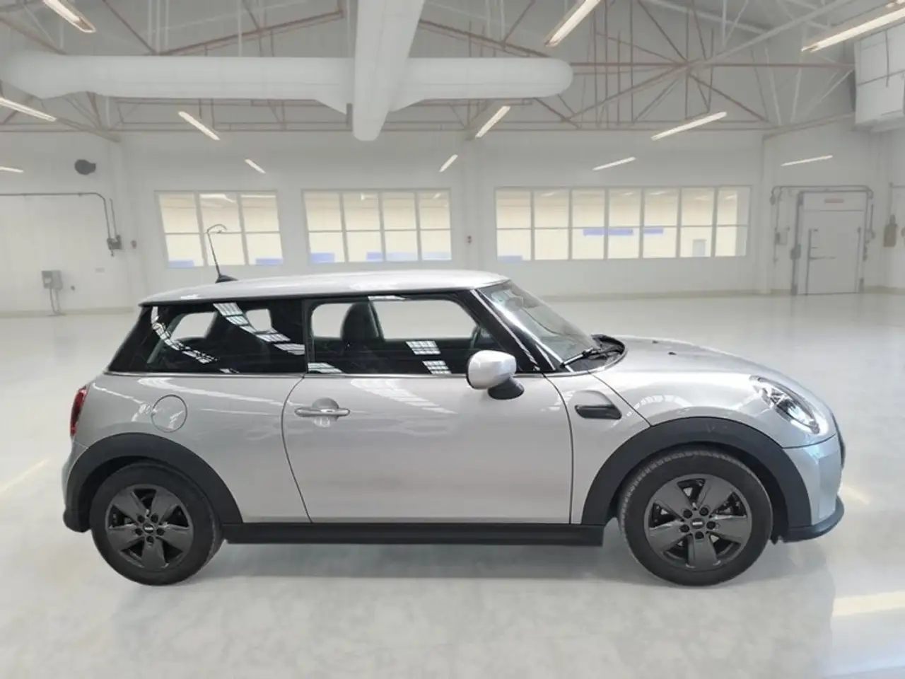 MINI Cooper CLASSIC 3 PORTE BERLINA, миниатюра 3