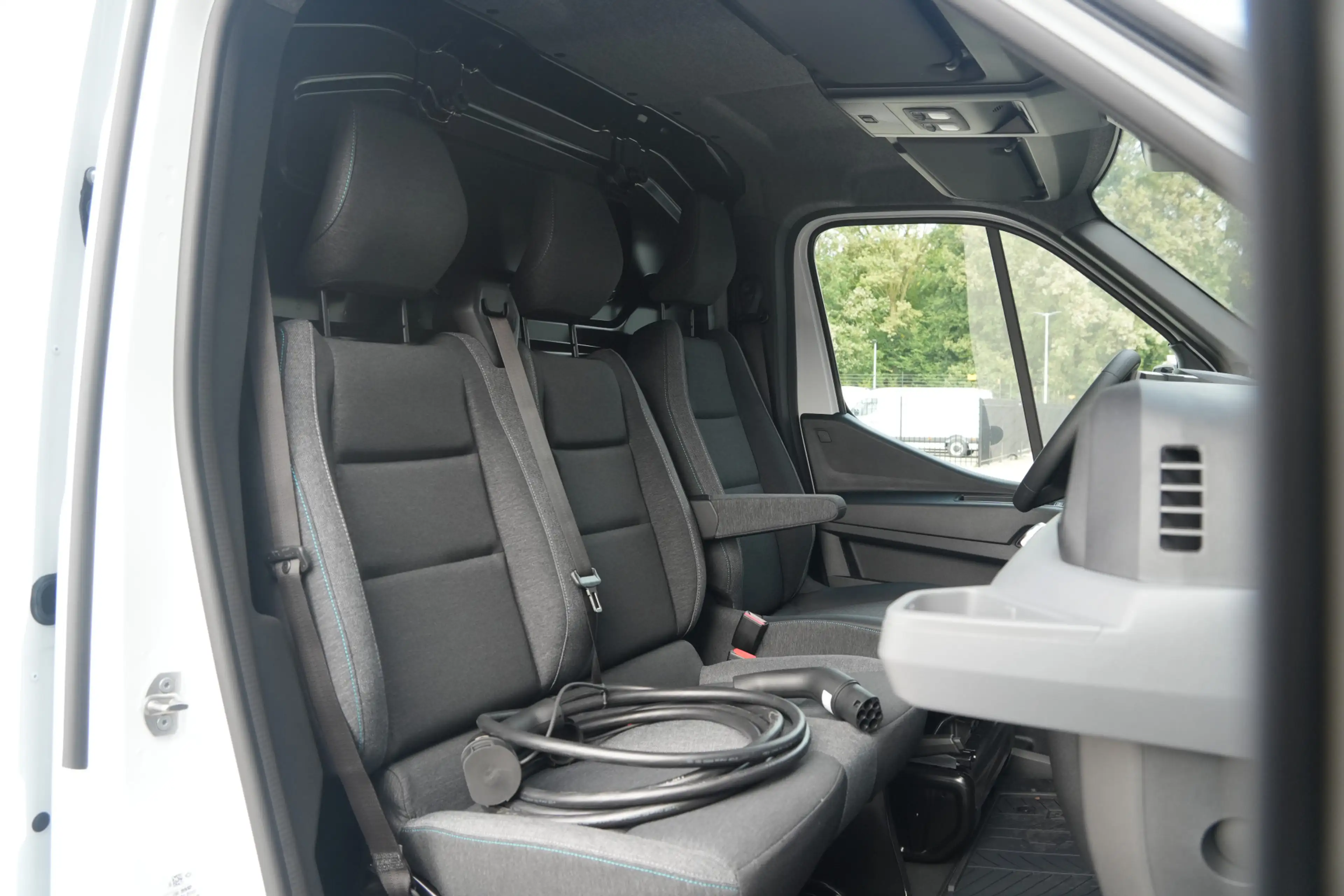 Renault Master E-Tech T35 L2H2 Advance Long Range 87 kWh 143pk - — photo 39