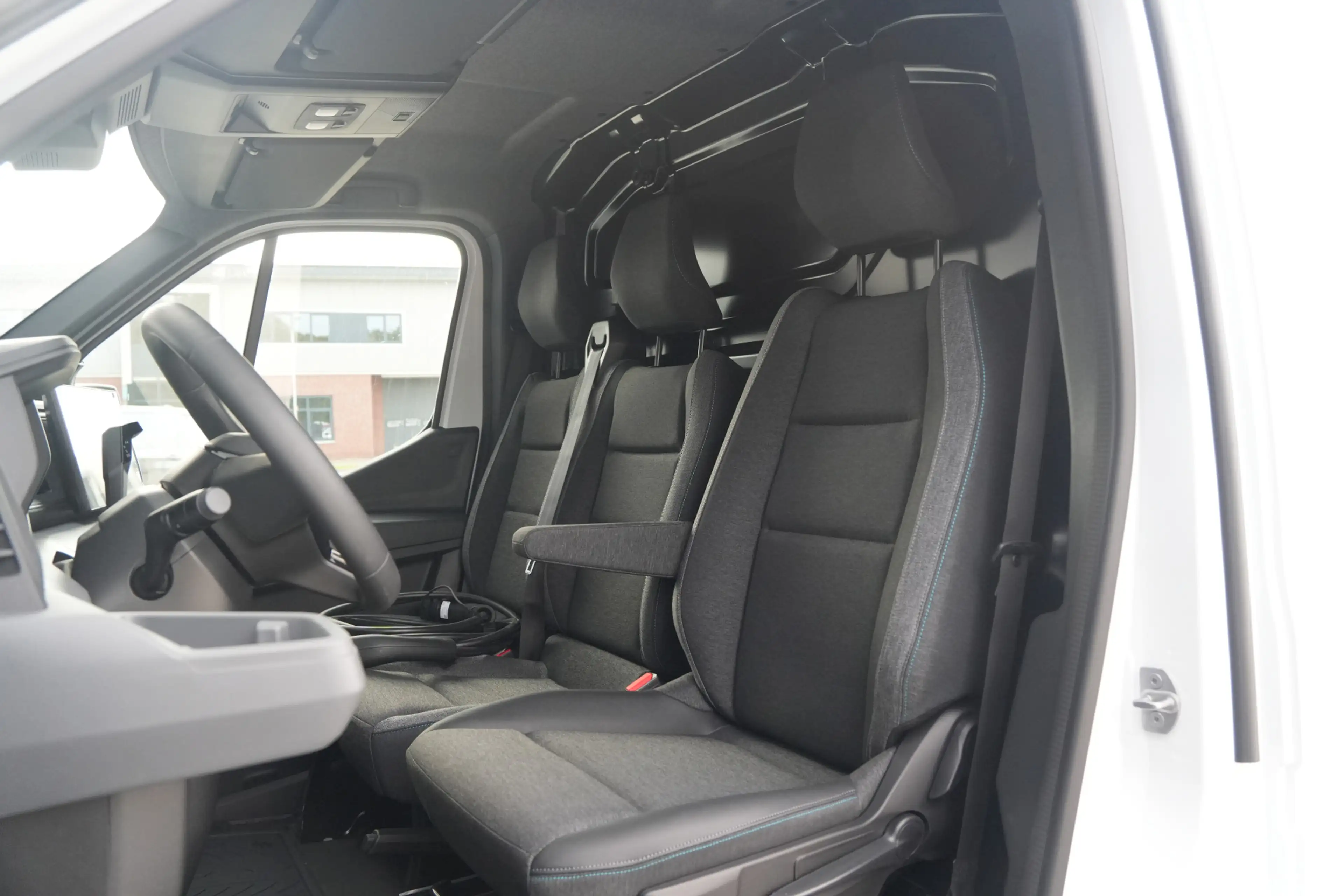 Renault Master E-Tech T35 L2H2 Advance Long Range 87 kWh 143pk - — photo 15