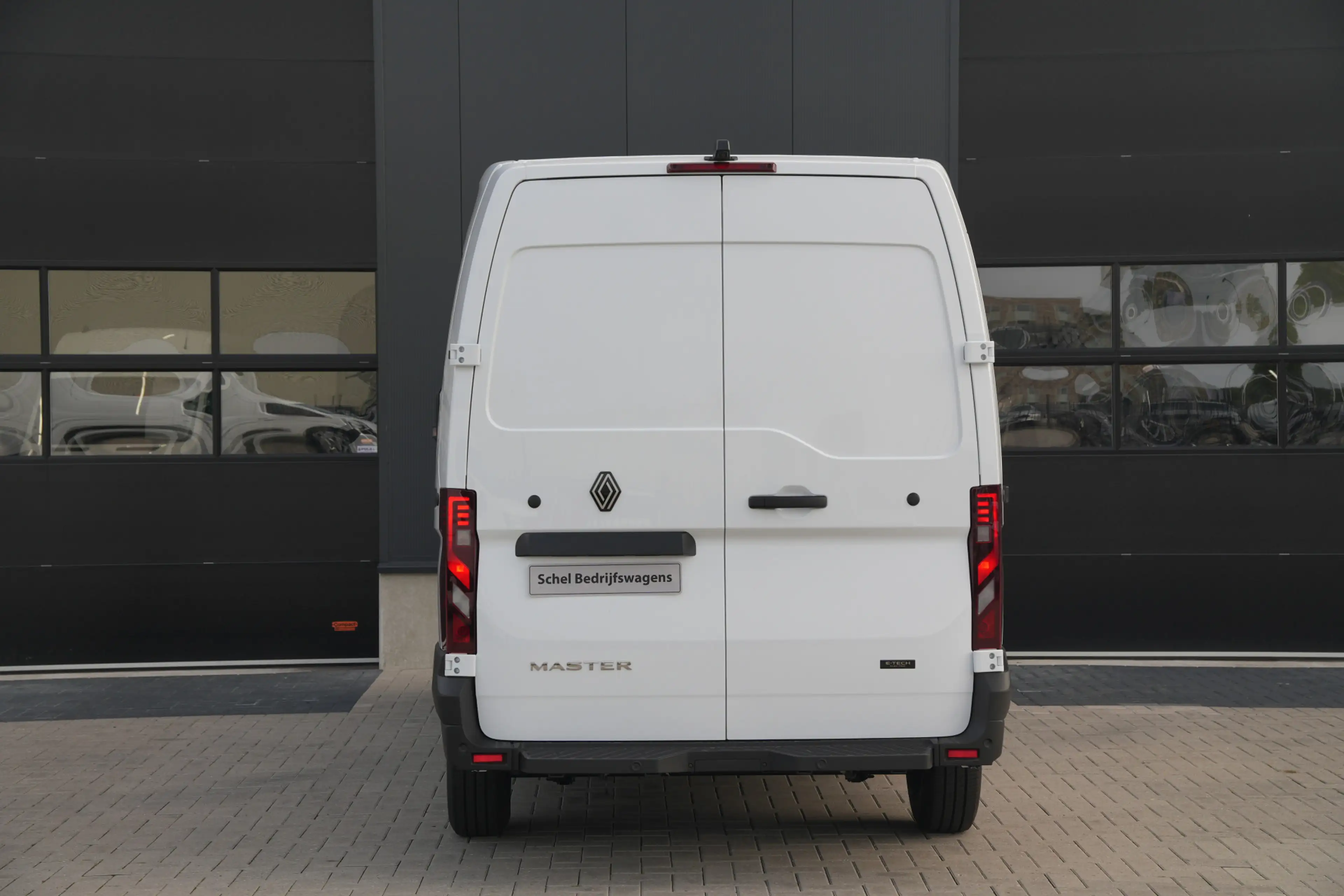Renault Master E-Tech T35 L2H2 Advance Long Range 87 kWh 143pk - — photo 7