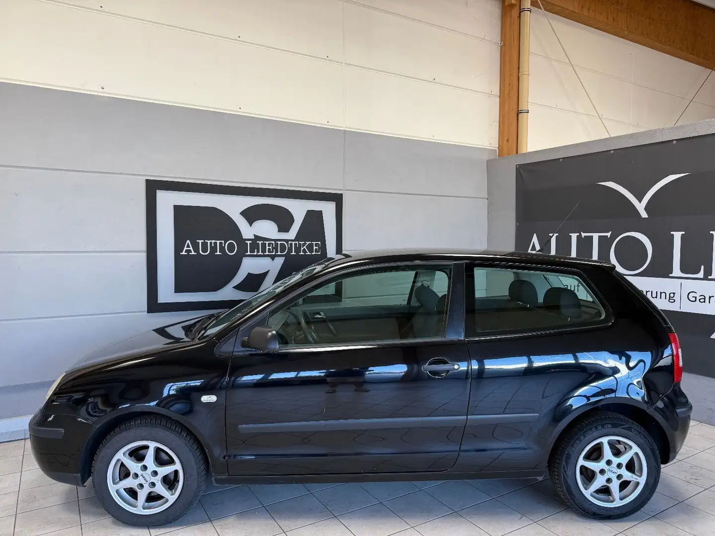 Volkswagen Polo IV Basis/Klimaanalge/TÜV Schwarz - 2