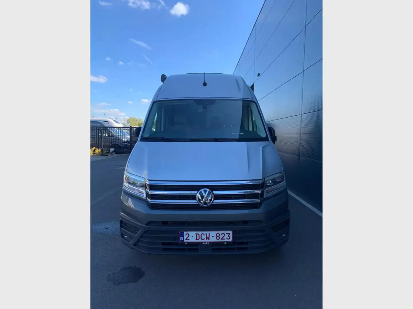 Volkswagen Grand California 680 Gris - 2