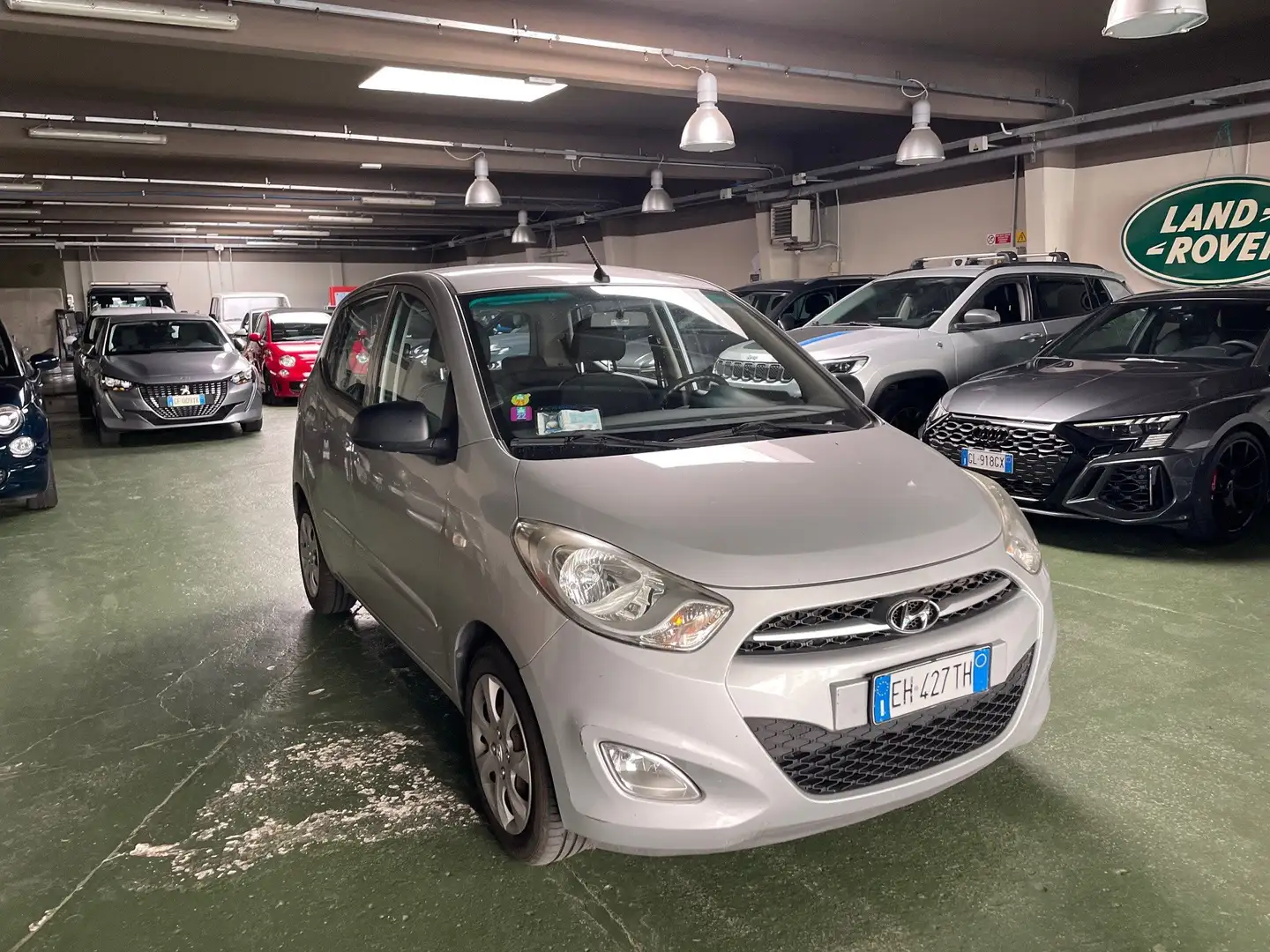 Hyundai i10 1.1 Comfort Argento - 1