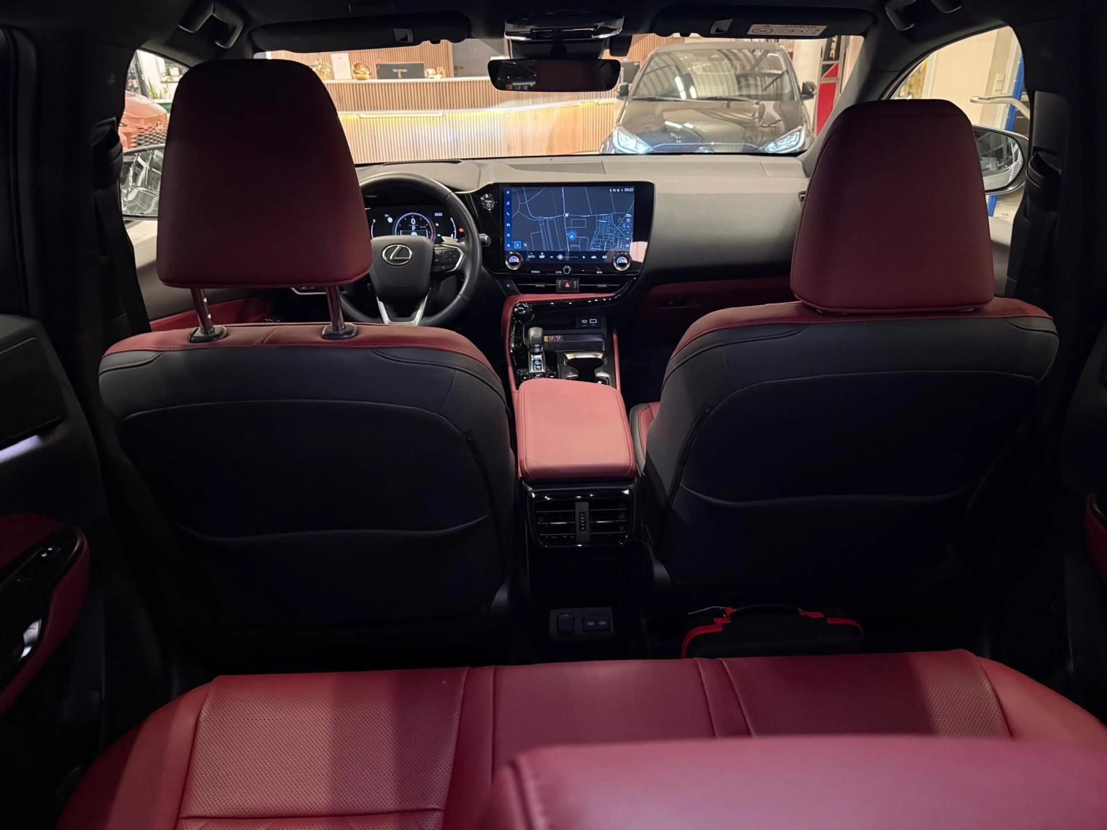 Lexus NX 350h EXE-HUD-360 CAM.-INTERIORP.-2 WD-39.490- — photo 7