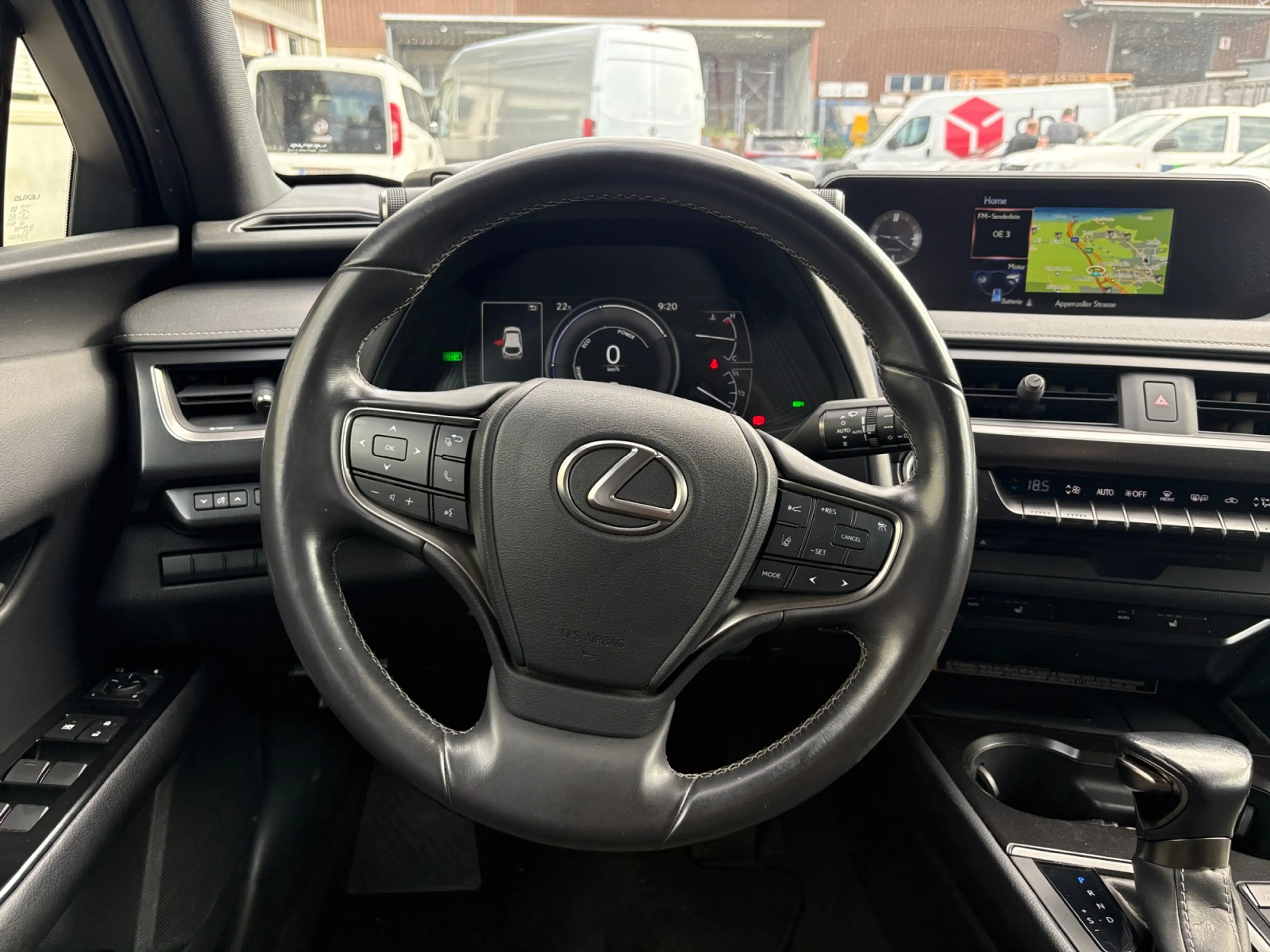 Lexus UX 250h 4x4, Advanced — photo 11
