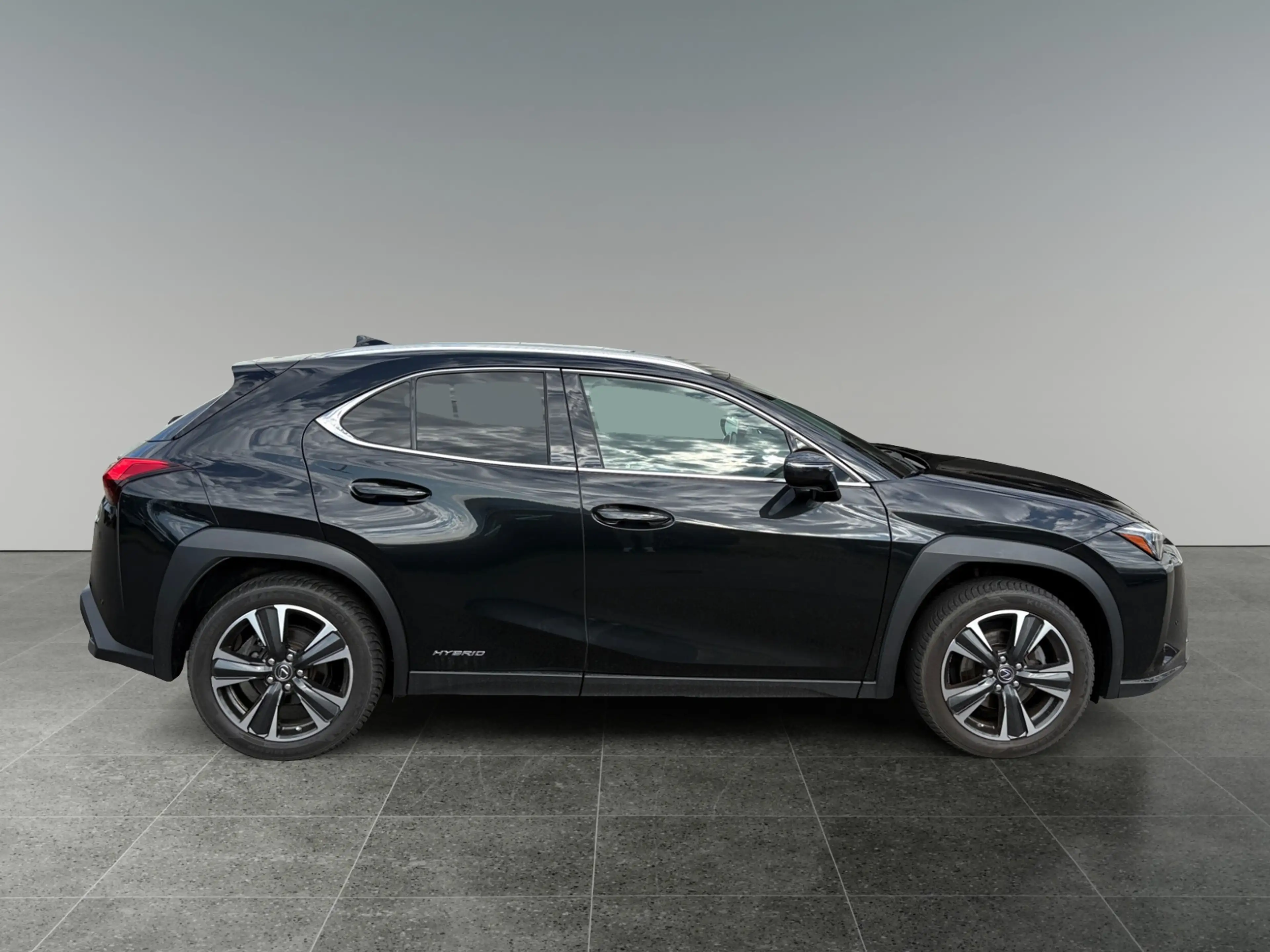 Lexus UX 250h 4x4, Advanced — photo 6