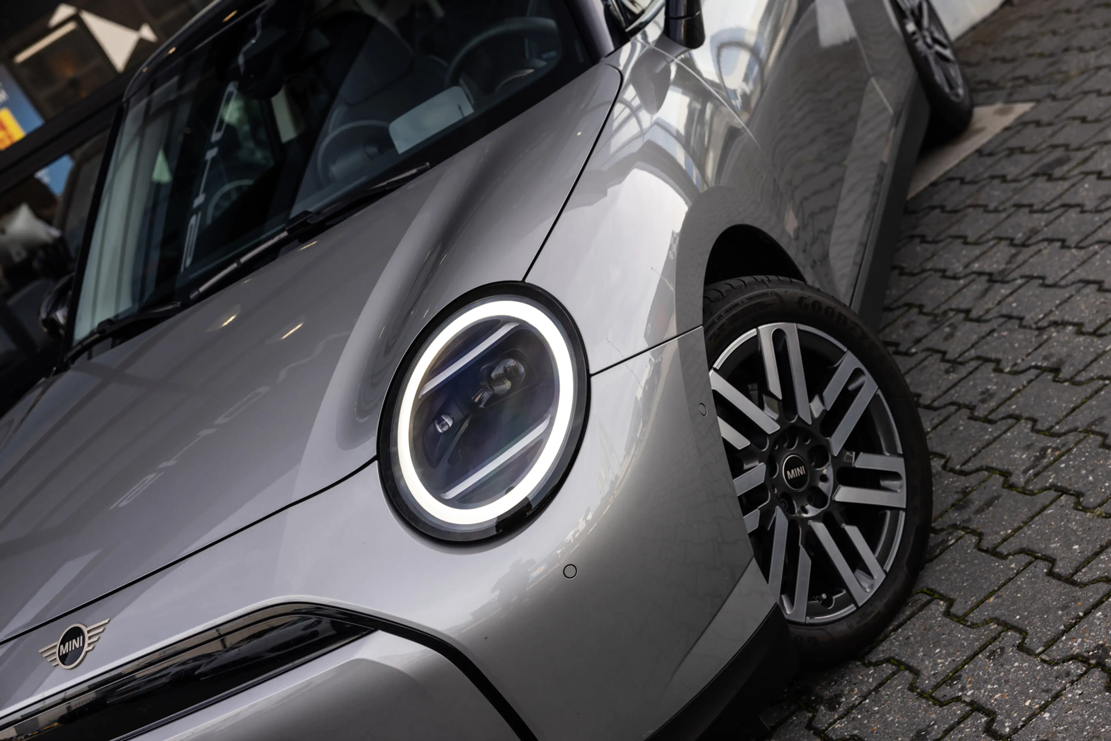 MINI Cooper E 3-Deurs Classic S 40.7 kWh, NL Auto, Stuurverwarmi — photo 42
