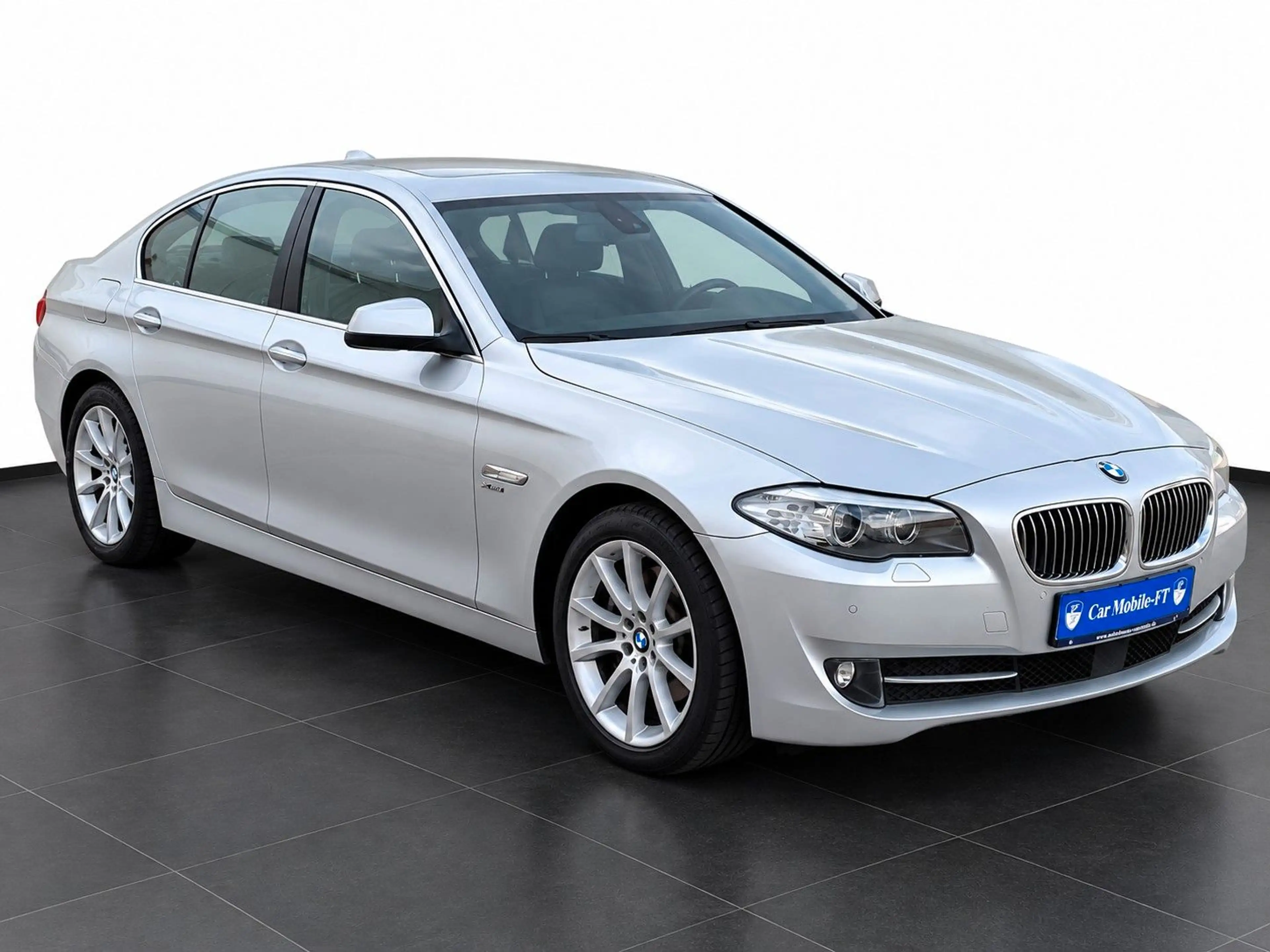 BMW 525 d xDrive*HEADUP*AB.TEM.*KAM*LEDER*NAVI*GLASD — photo 3