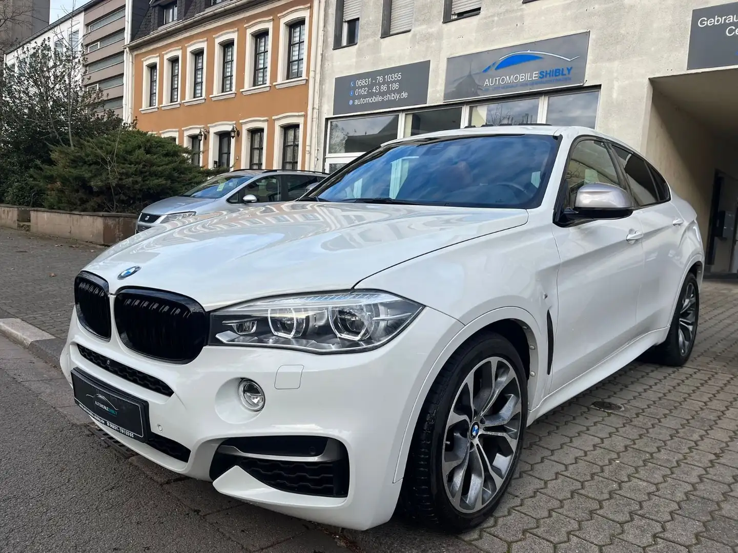 BMW X6 M d, LED, Head-up-Display, Schiebedach Wit - 1