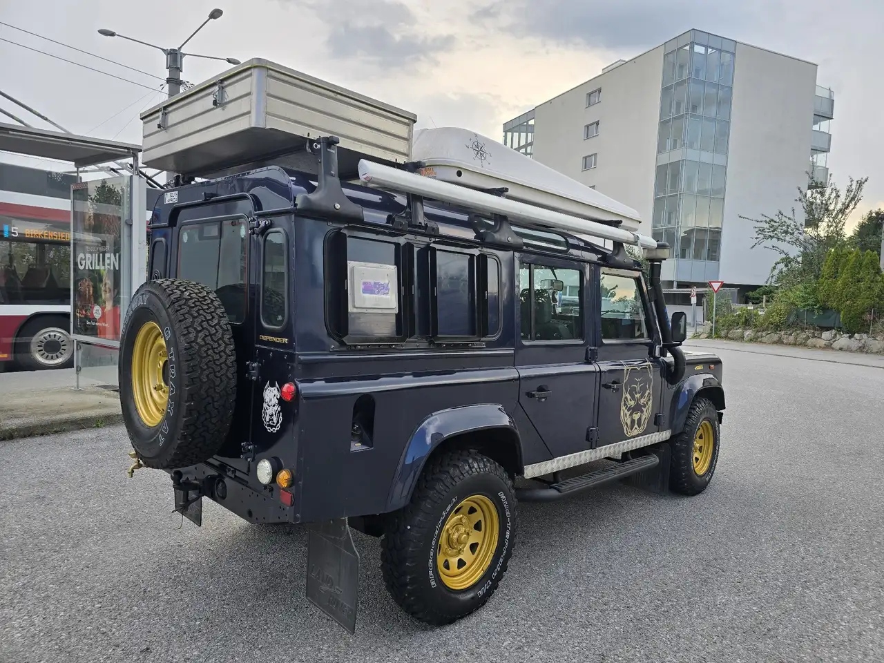 Land Rover Defender 110" Station Wagon 2,5 TD, foto 6