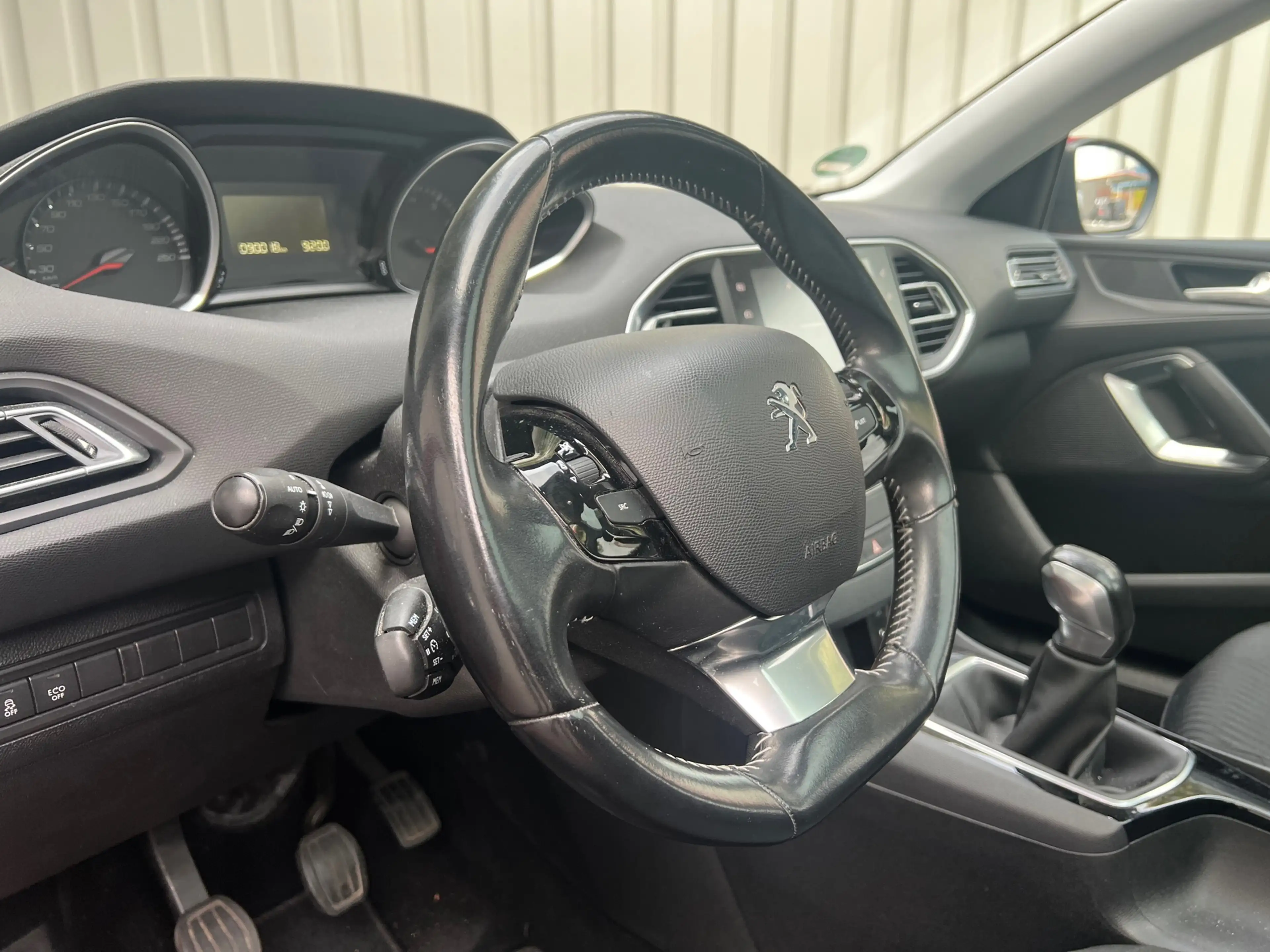 Peugeot 308 1.2 PureTech Blue Lease Executive|90000KM|Pano|Nav — photo 9