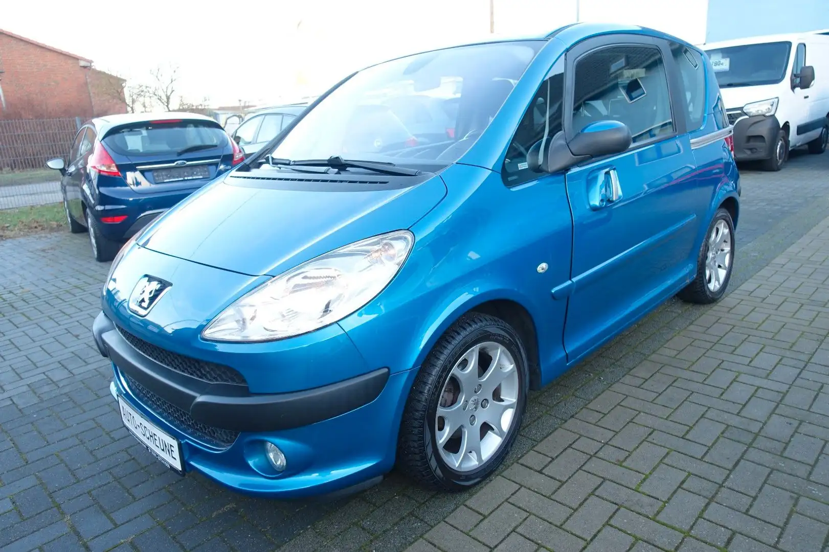 Peugeot 1007 1,6i*Automatik*Klima*Alu Allwetter*1.Hand* Blau - 1