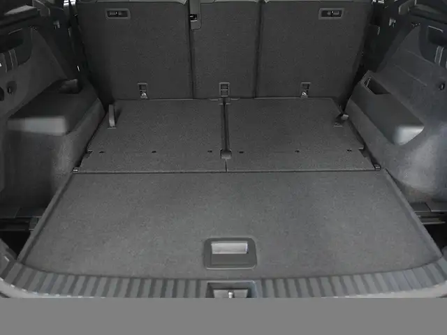 Volkswagen Tayron view 8