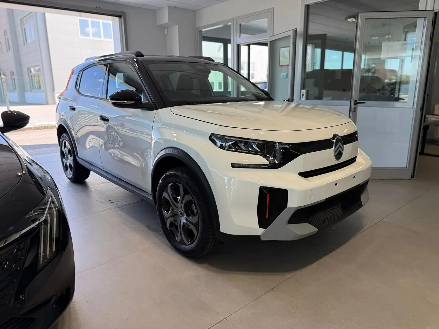 Citroen C3 Aircross PureTech Turbo 100 Plus Bianco - 1