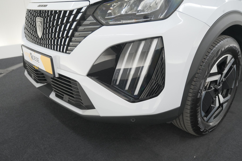 Peugeot e-2008 EV Allure Avantage 54 kWh | 11 KW Lader | Apple Ca — photo 10