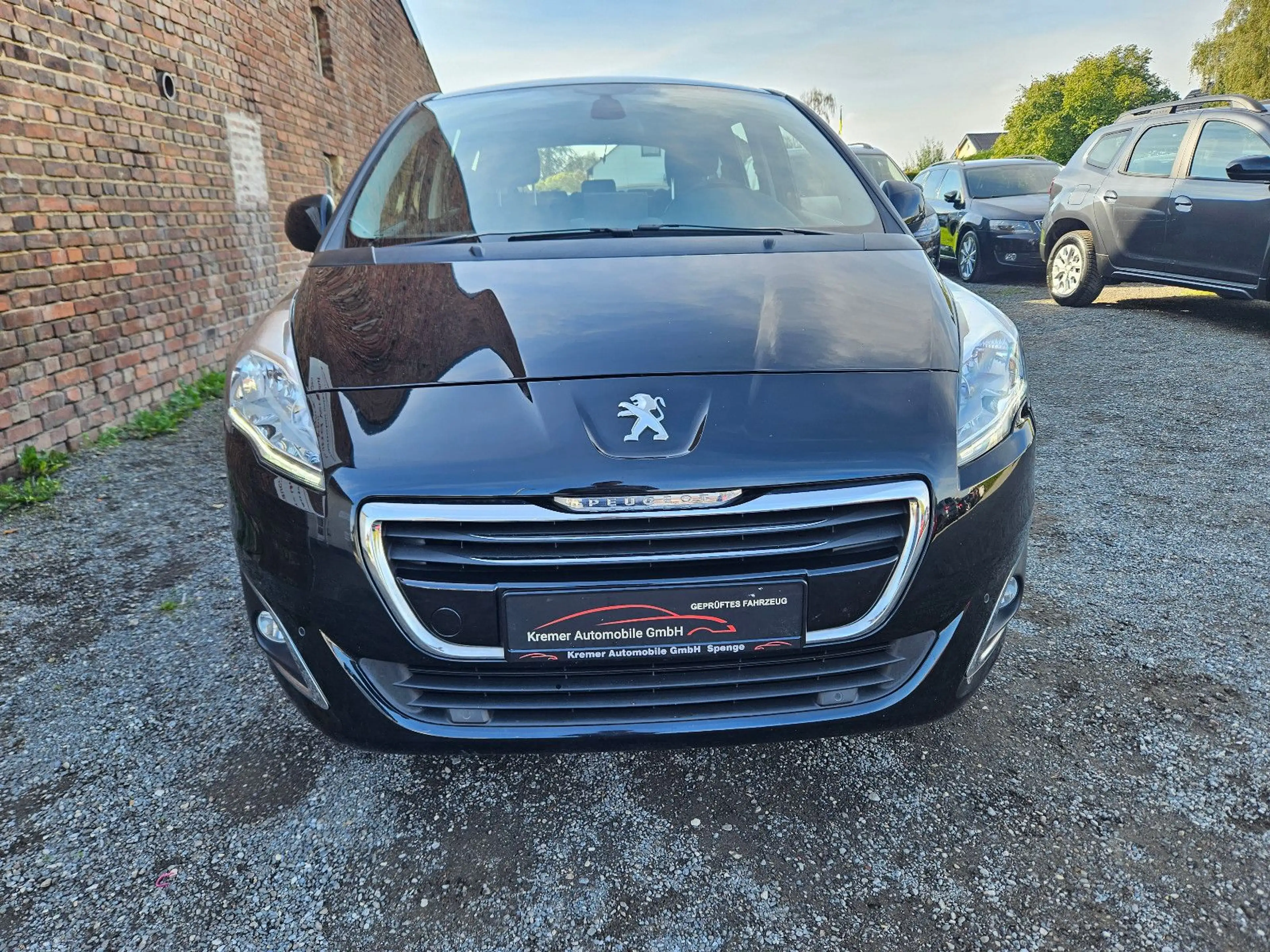 Peugeot 5008 2.0 Active | 7-Sitzer — photo 4