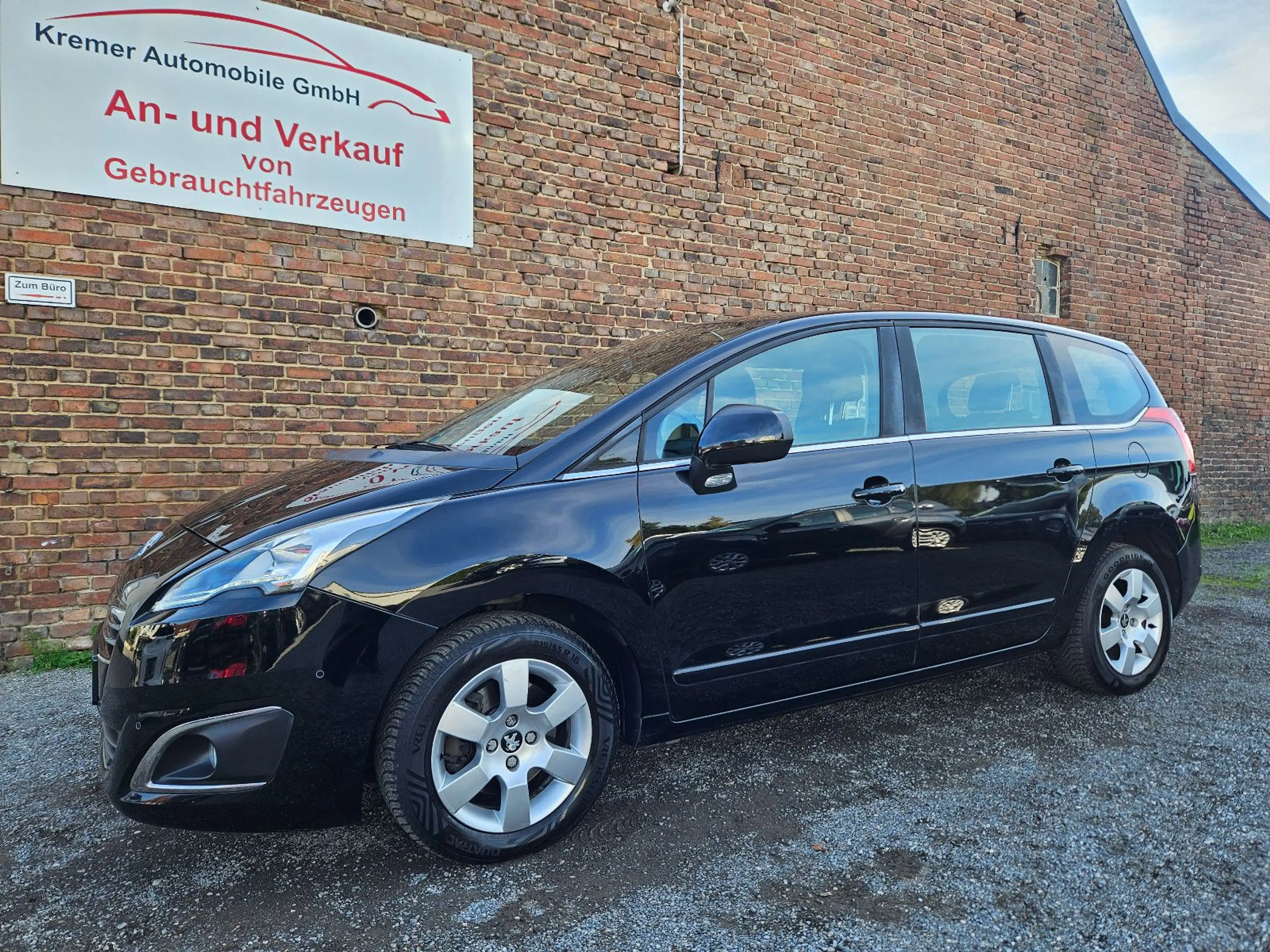 Peugeot 5008 2.0 Active | 7-Sitzer