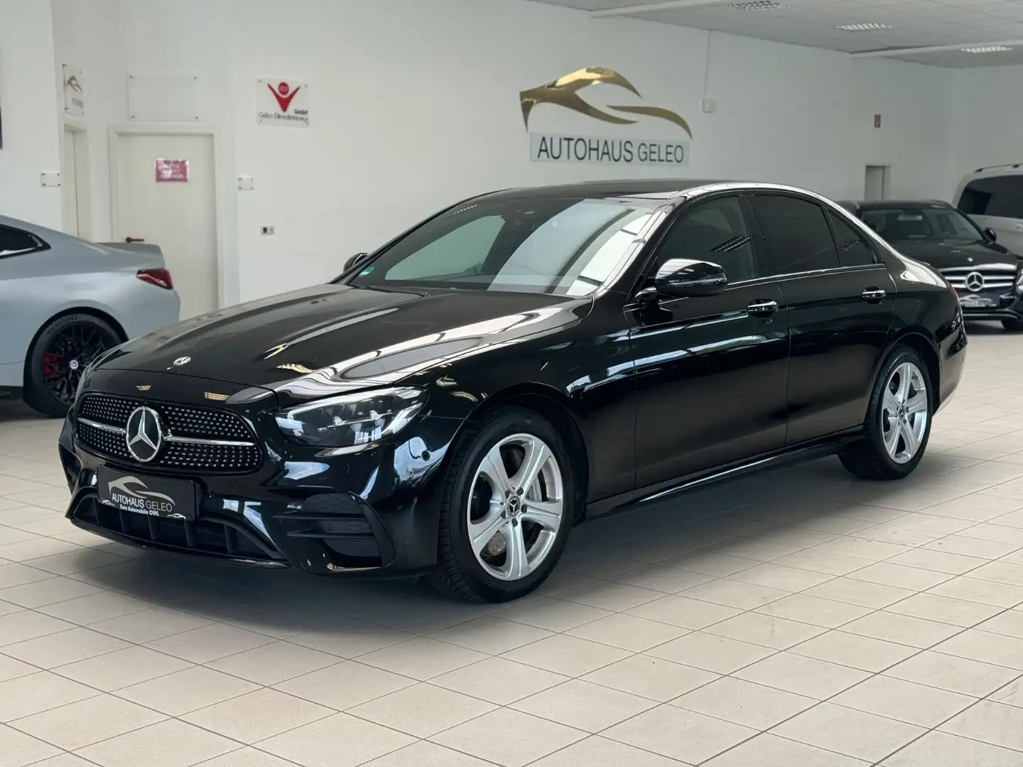 Mercedes-Benz E 400 d /AMG/4MATIC/AHK/LED/ Schwarz - 1