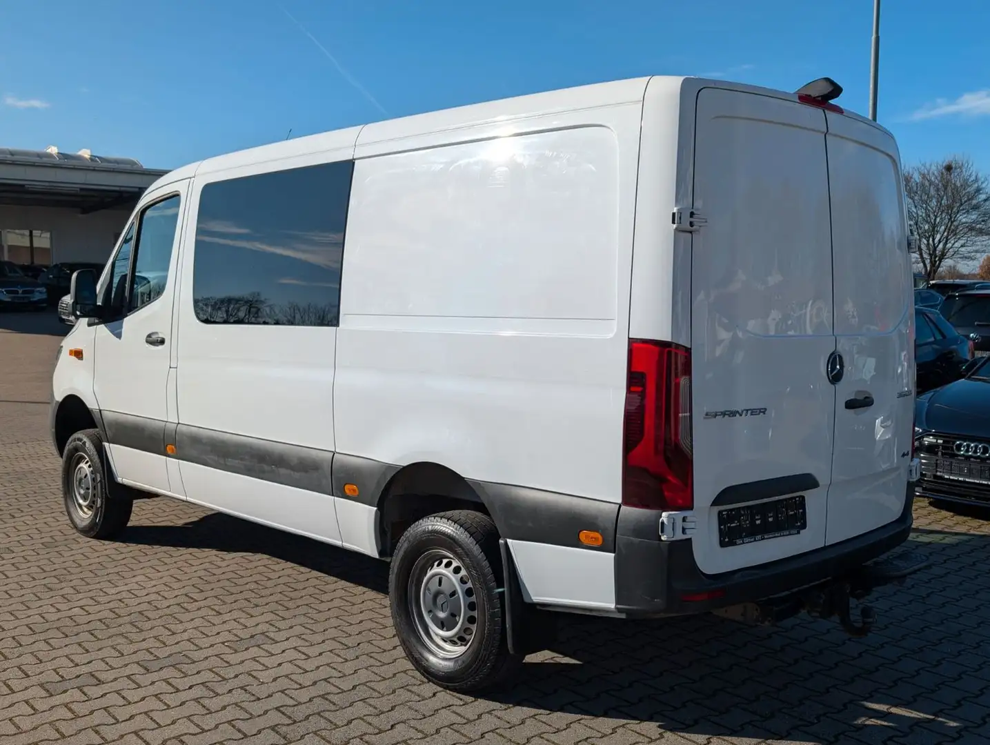 Mercedes-Benz Sprinter Sprinter 4x4 5-Sitzer AHK Navi Standhzg Biały - 2