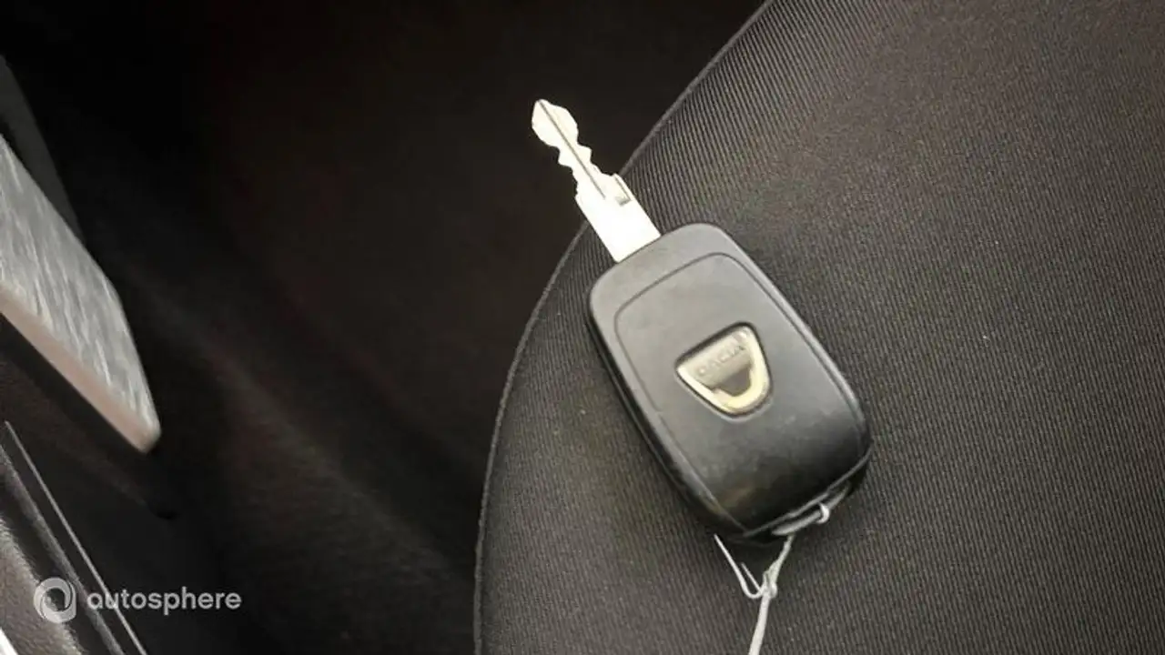 Dacia Duster — photo 16