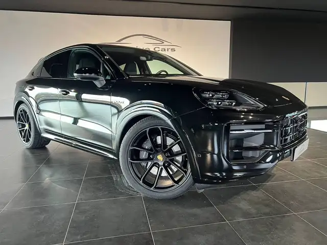 Porsche Cayenne view 5