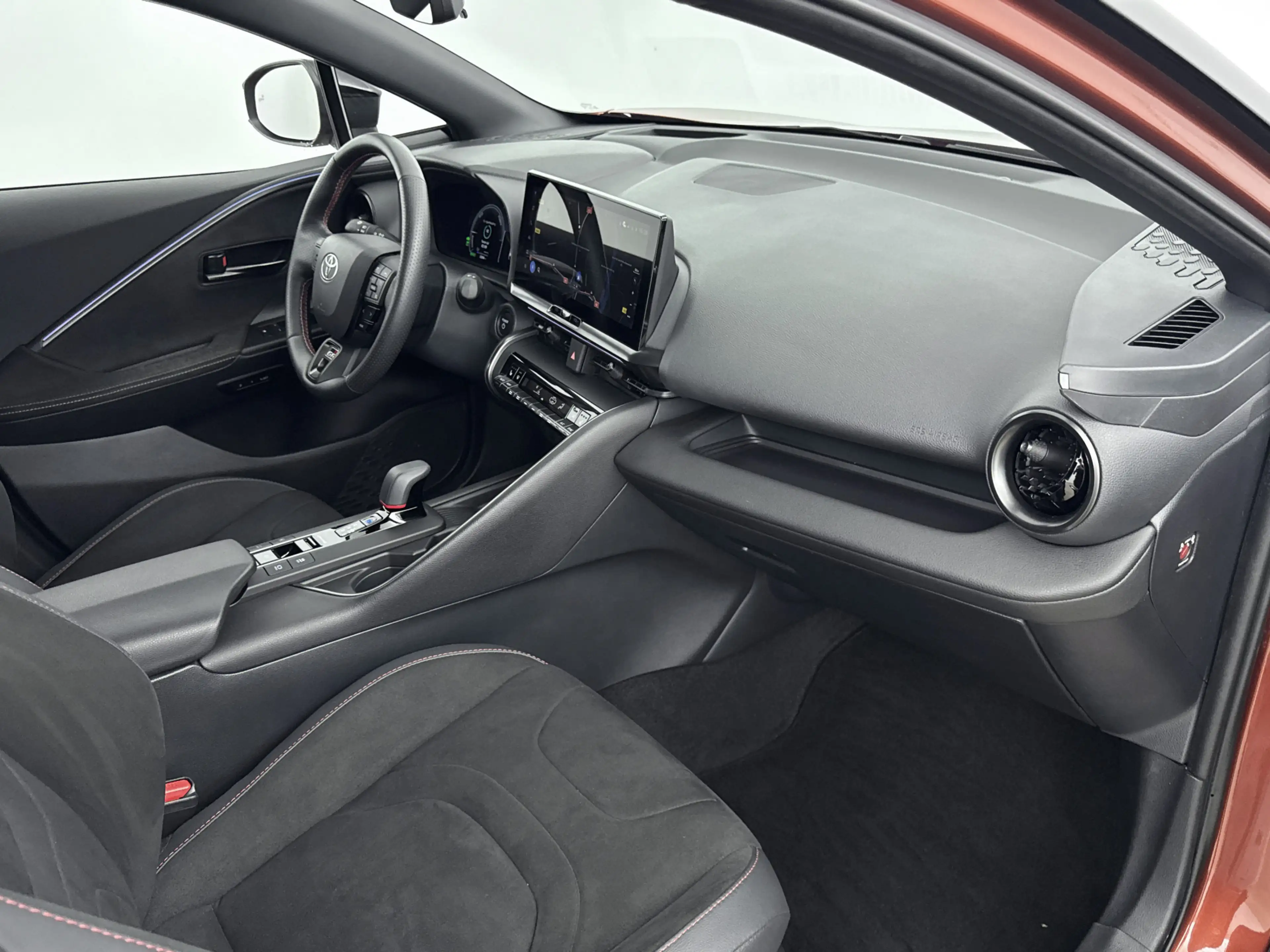 Toyota C-HR 2.0 Plug-in Hybrid 220 GR SPORT PLUS — photo 6