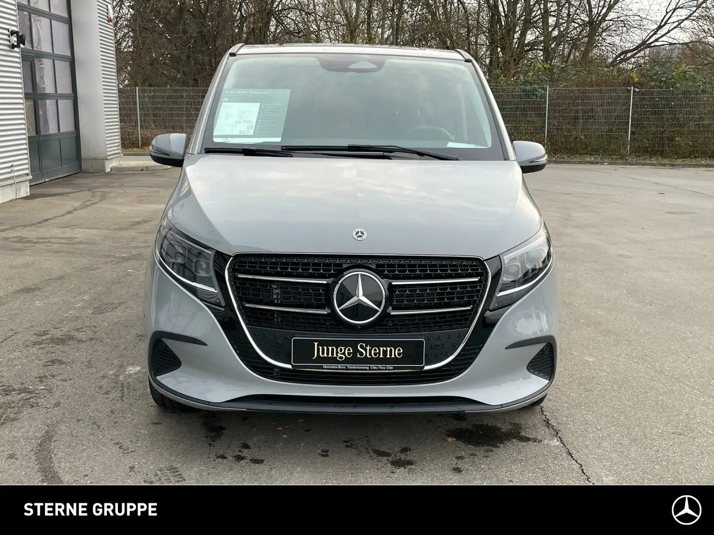 Mercedes-Benz V 220 V 220 d 4MATIC STYLE LANG WARMLUFT AHK DREHSITZE Gris - 2