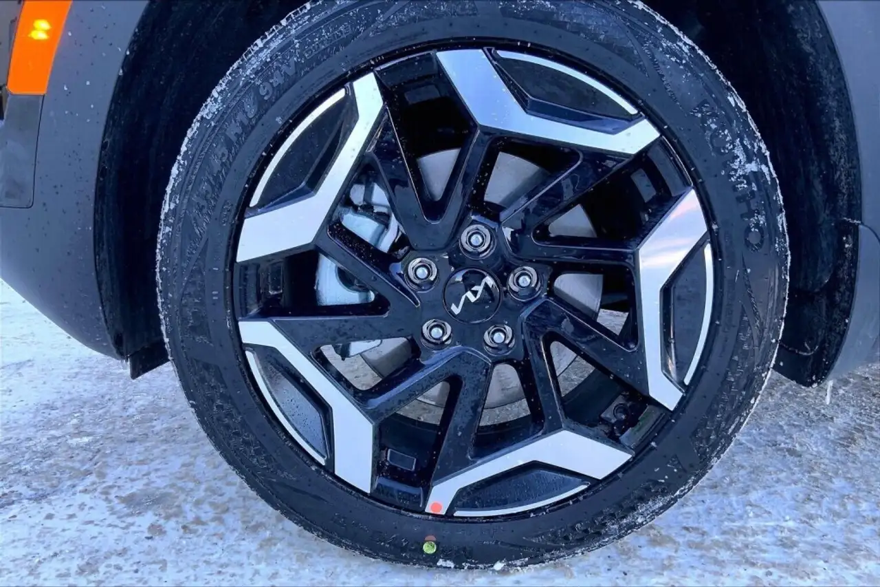 Kia Seltos снимка Kia Seltos