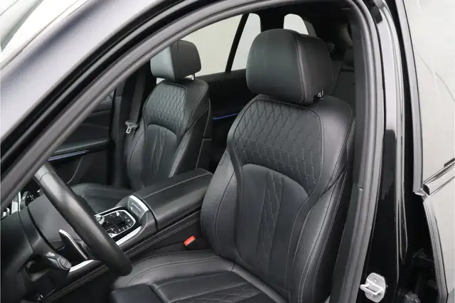 BMW X5 view 9