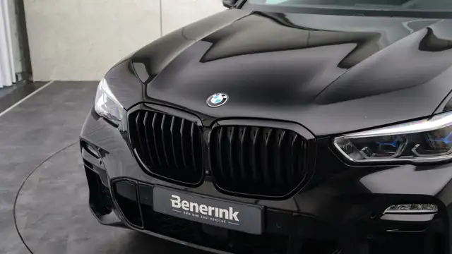 BMW X5 view 16