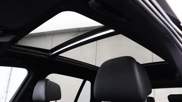 BMW X5 view 8