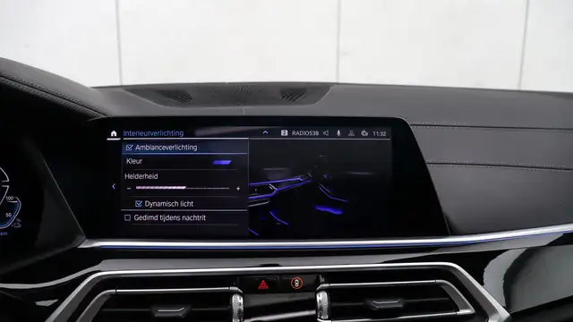 BMW X5 view 24
