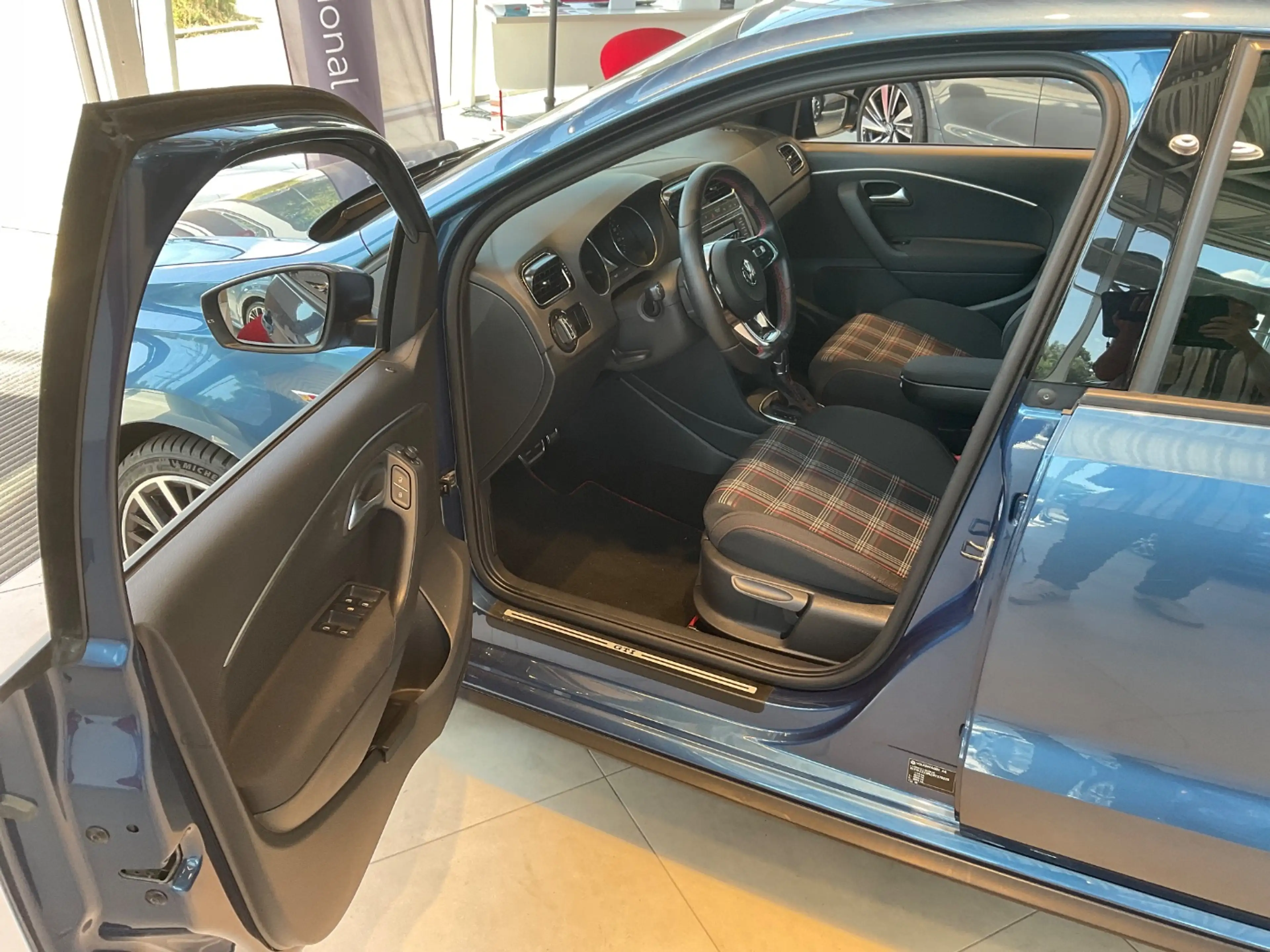 Volkswagen Polo GTI Polo V 1.8 TSI BMT GTI LED+Navi+SHZ+Kam.+KlimaA — photo 11