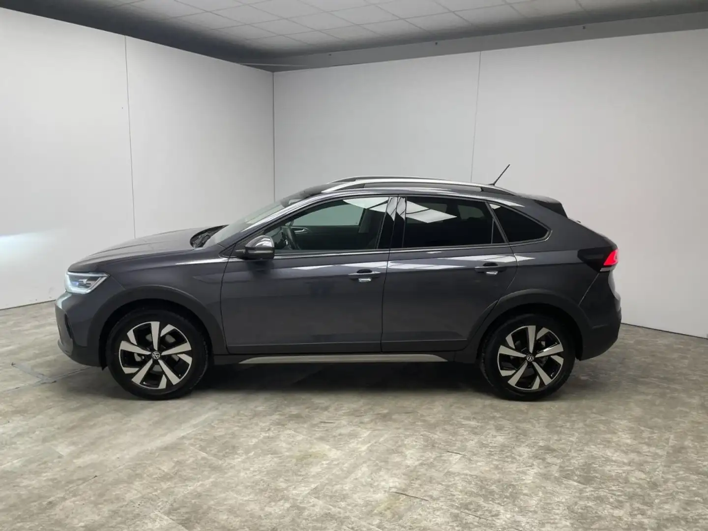 Volkswagen Taigo 1.0 TSI DSG Style Klima Navi Einparkhilfe Grijs - 2