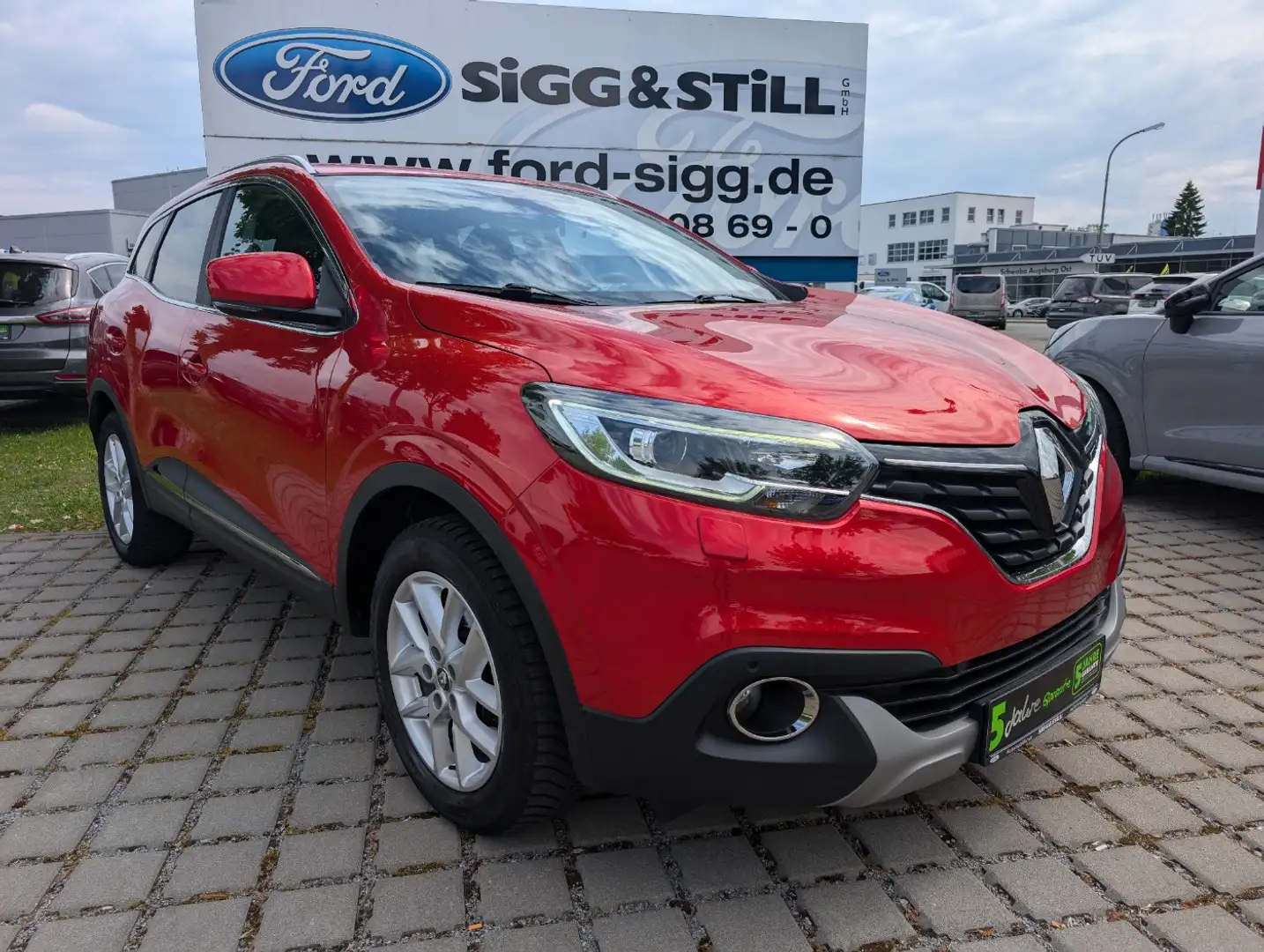 Renault Kadjar 1.2 TCe 130 ENERGY XMOD KLIMAAUT*SHZ*PDC*LM Červená - 2