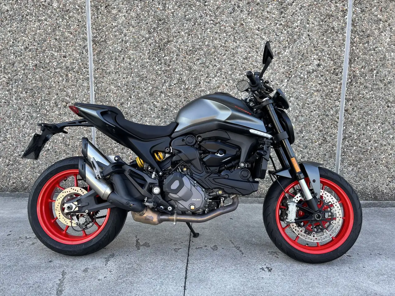 Ducati Monster 937