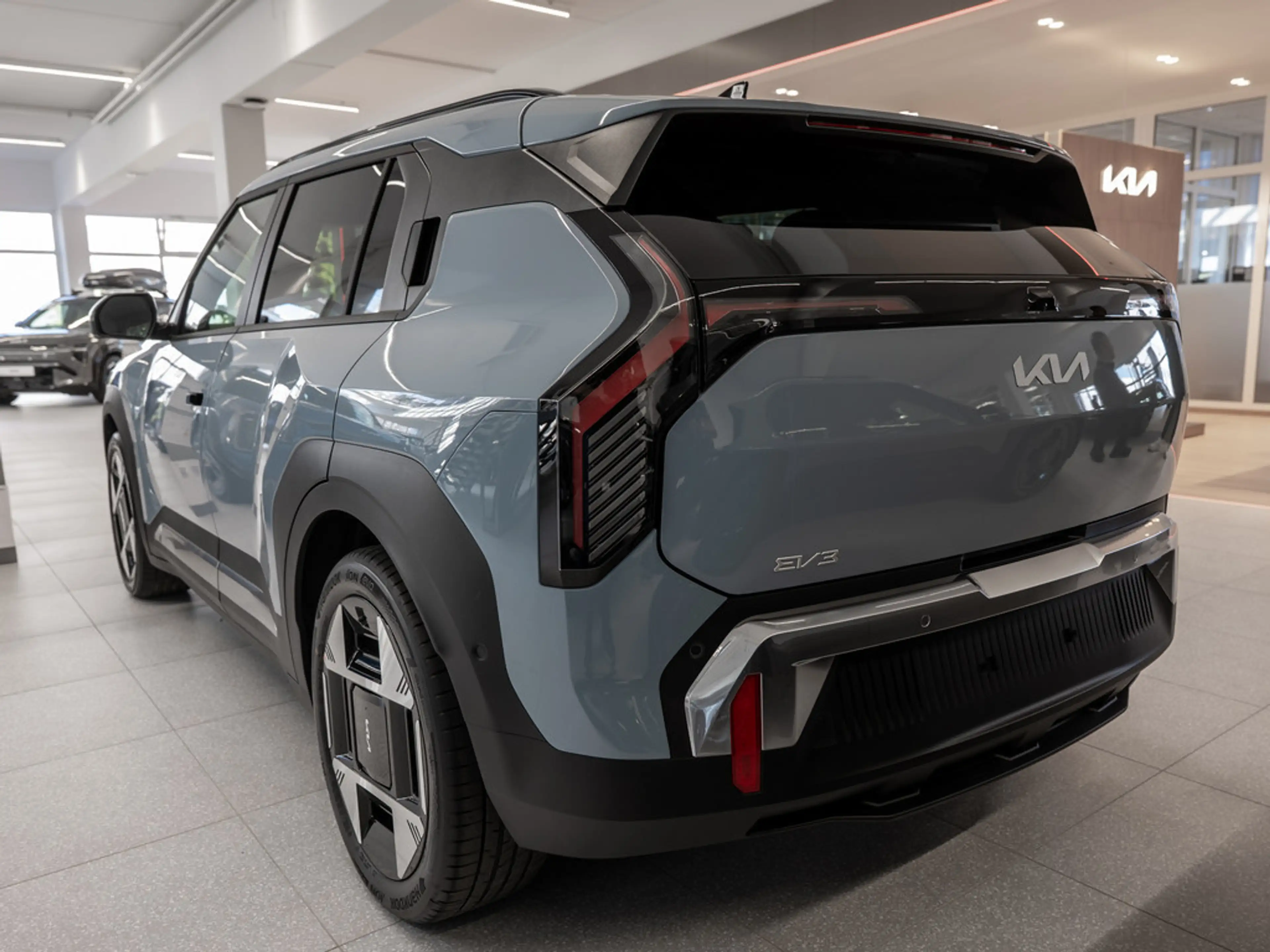 Kia EV3 Earth 360° ACC NAVI H/K KAMERA SHZ PDC — photo 6