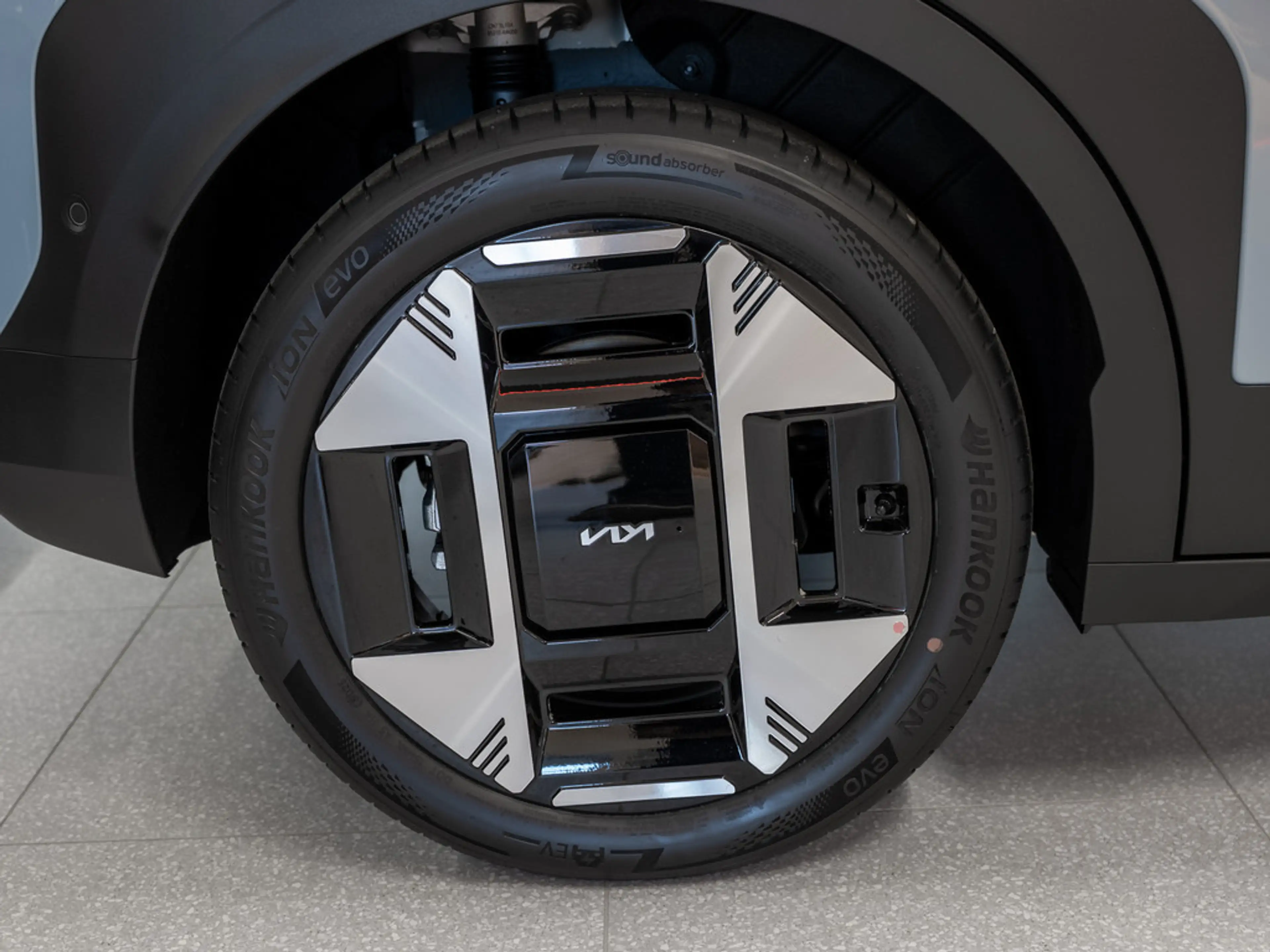 Kia EV3 Earth 360° ACC NAVI H/K KAMERA SHZ PDC — photo 9